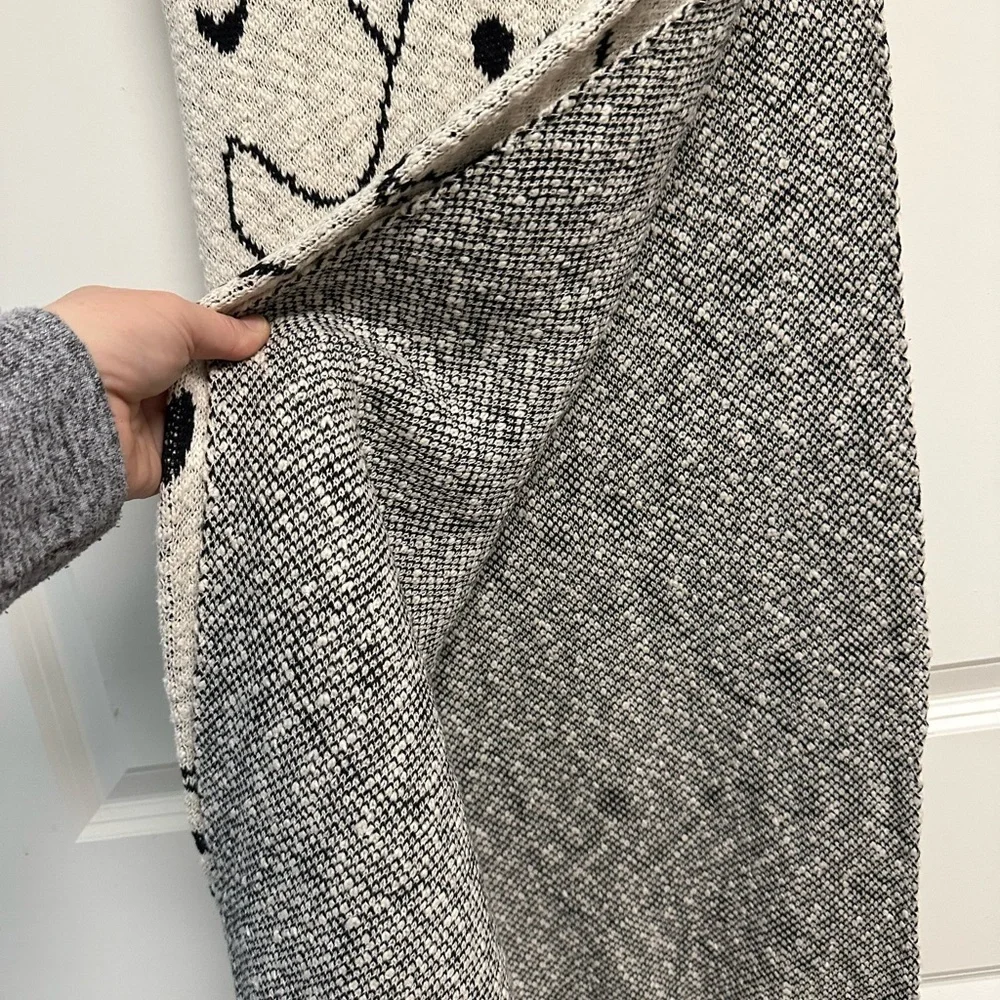 Halloween Ghost Black and Cream Oversized Throw Blanket 50”x70”